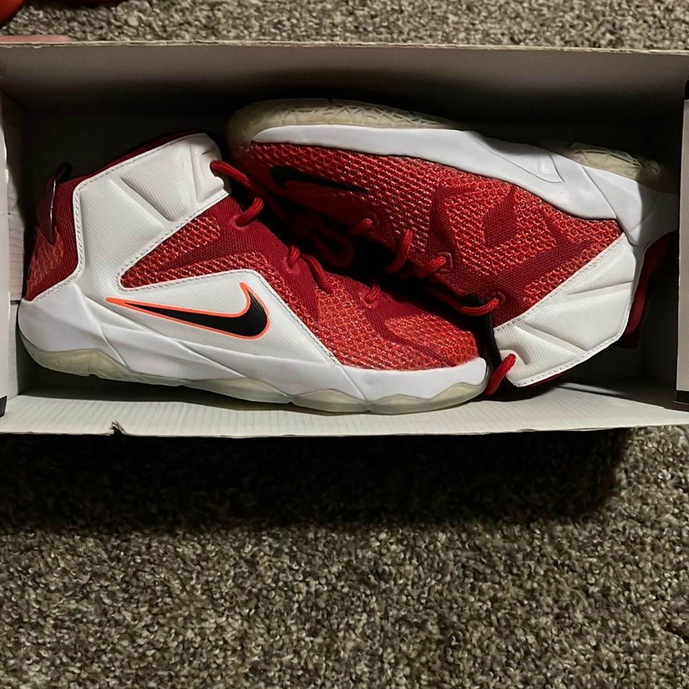 Lebron 12